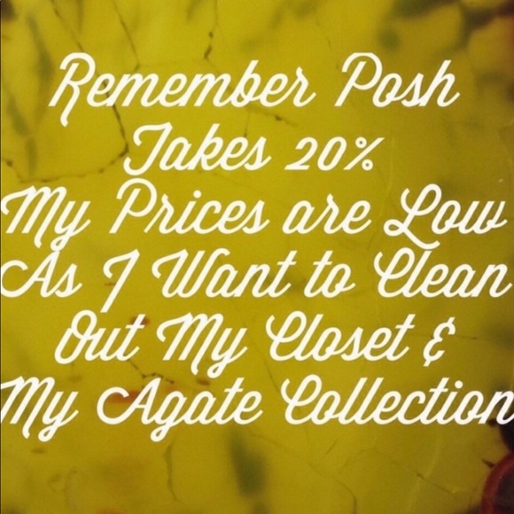 Handmade Victorian Cloche Look Crocheted Hat Purple and Fuchsia - Picture 10 of 11